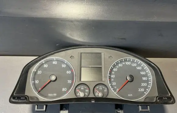 Volkswagen Golf V Speedometer (instrument cluster) 1K0920850P