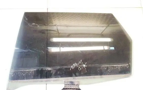 Rear door window glass