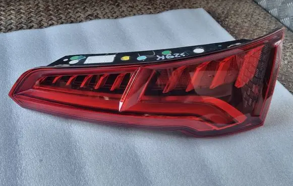 Audi Q5 SQ5 Tailgate rear/tail lights