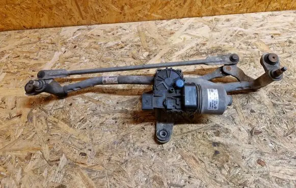 Volkswagen Jetta VI Front wiper linkage and motor 5C7955119A 6004FA0031 201505232