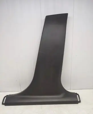 (B) pillar trim (bottom)