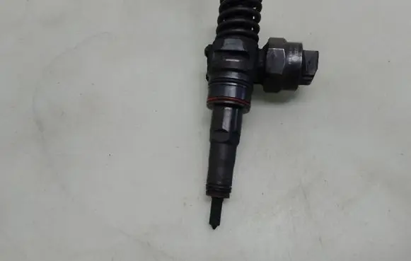 Ford Galaxy Fuel injector 038130073AC