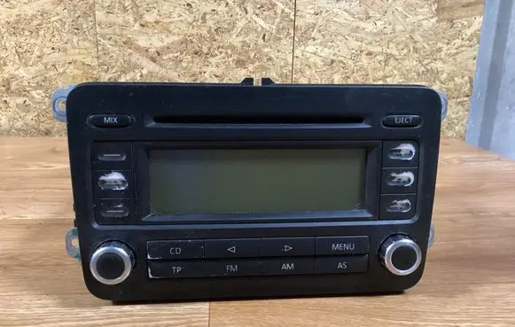 Volkswagen PASSAT B6 Radio/CD/DVD/GPS head unit 1K0035186P 9184386151 VWZ2Z2F4451013