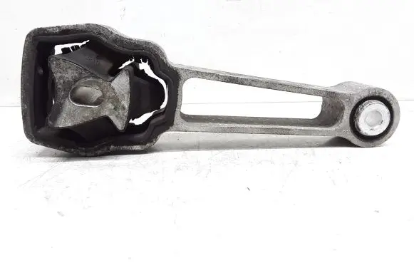 Volvo S60 Engine mount bracket 30793322