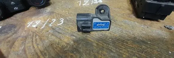 Ford Escape II Air pressure sensor 056516181321