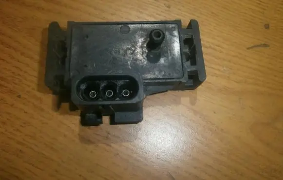 Renault Megane I Air pressure sensor 8766054