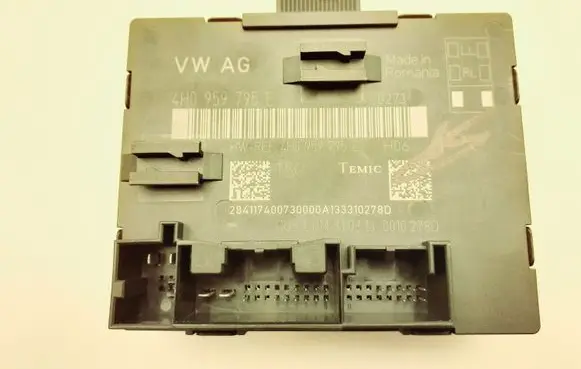 Volkswagen Touareg II Door control unit/module 4H0959795E