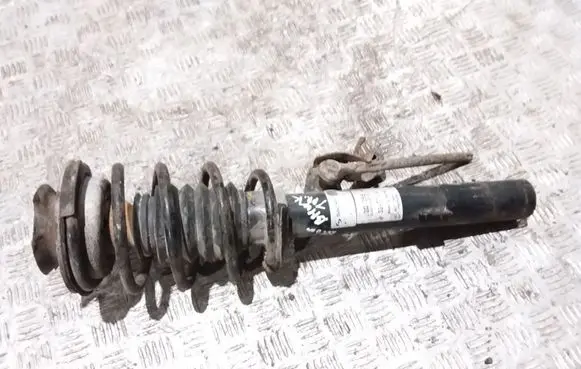 BMW 1 E82 E88 Front shock absorber with coil spring 824903006378