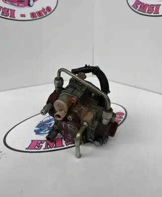Toyota Avensis T250 Fuel injection high pressure pump 221000R020