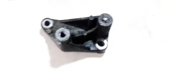 Ford Mondeo Mk III Engine mounting bracket 1c1q10039ab c65za