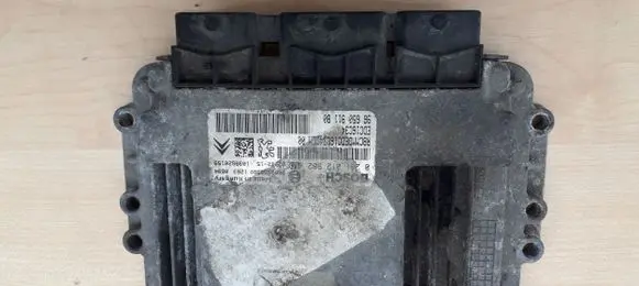 Citroen Jumpy Engine control unit/module 0281012982