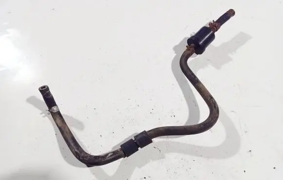 Nissan Note (E11) Engine coolant pipe/hose
