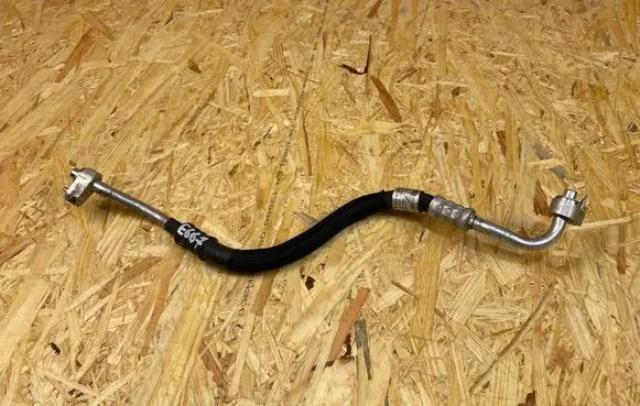Air conditioning (A/C) pipe/hose