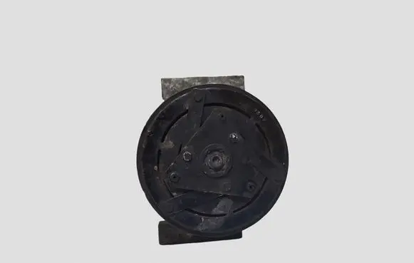 Renault Laguna III Air conditioning (A/C) compressor (pump) 8200154172 073152412676