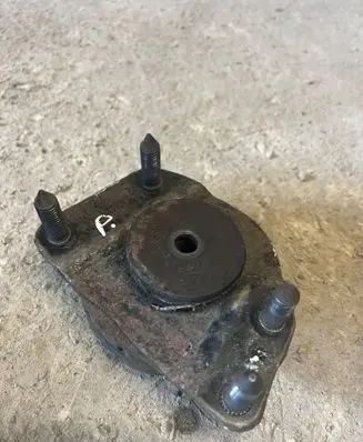 Dodge Nitro Front upper strut mount 