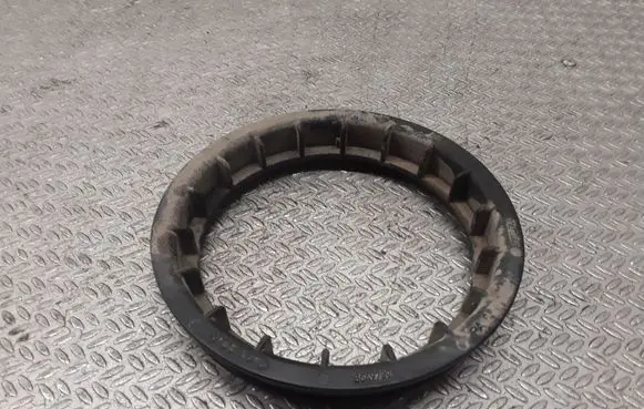 Volvo S80 In tank fuel pump screw locking ring/nut 8649739