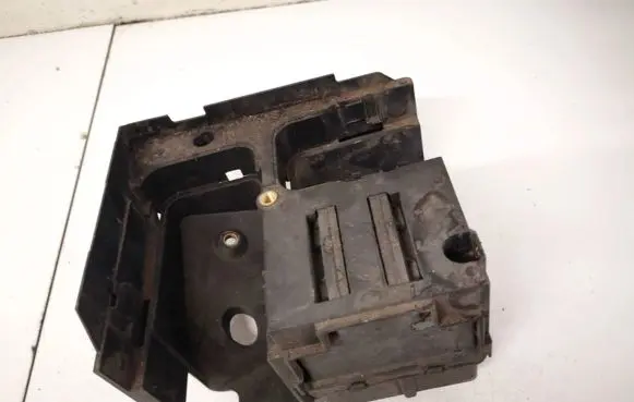 Volkswagen Touran I Fuse box cover 1k0907361a