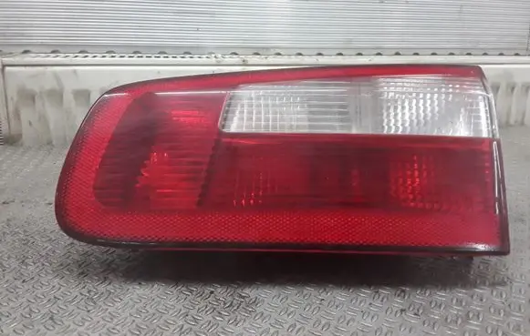 Renault Laguna II Tailgate rear/tail lights 8200002476