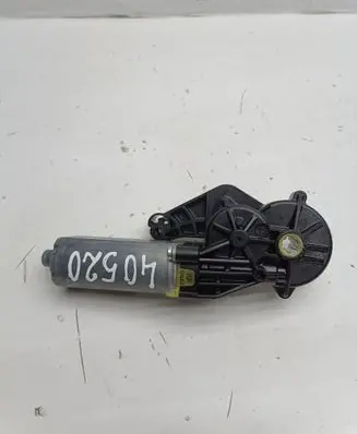 Mercedes-Benz C AMG W203 Seat adjustment motor 0390203207