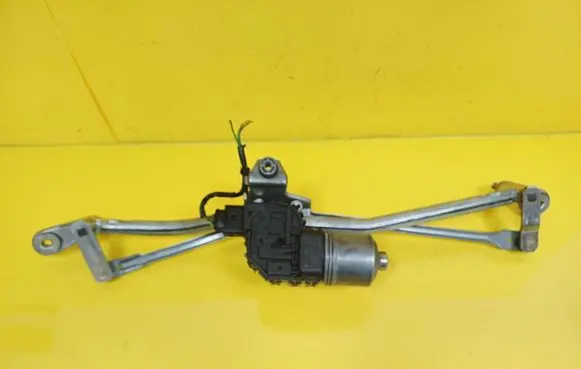 Audi A4 S4 B6 8E 8H Front wiper linkage and motor 8E1955119 0390241509