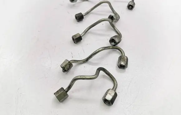Toyota Auris E180 Fuel injector supply line/pipe 