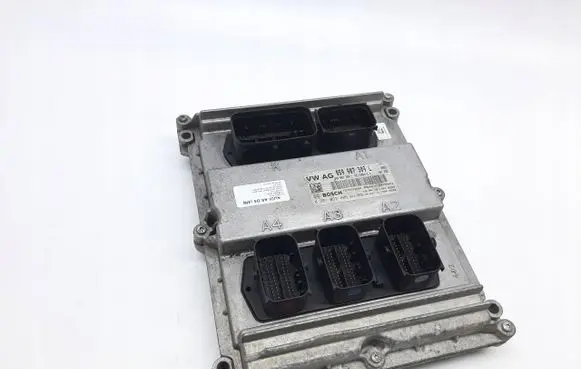 Audi A8 S8 D5 Engine control unit/module 059907309L