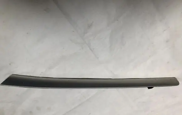 Audi A5 8T 8F Front door trim bar 8T0867409