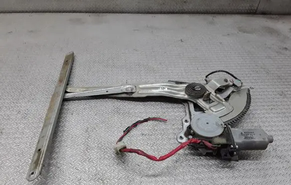 Mitsubishi Pajero Sport I Front door window regulator with motor 5713A019