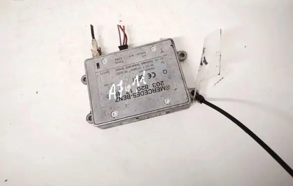 Mercedes-Benz C W203 Antenna control unit 2038201785