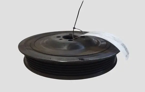 Opel Zafira C Crankshaft pulley 722554909 55563401