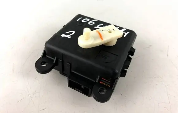 Subaru Impreza II Air flap motor/actuator 3B60030820 3B600-30820