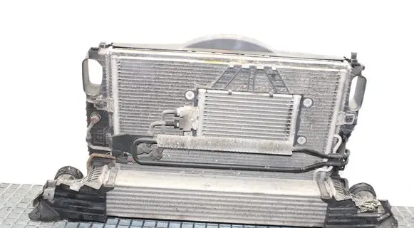 Mercedes-Benz CLS C219 Radiator set A2115000554 A2115003402