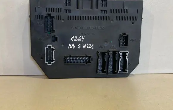 Mercedes-Benz S W221 SAM control unit A2215458345 A2215451632 A2214422000