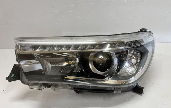 Toyota Hilux (AN120, AN130) Headlight/headlamp 250719-1