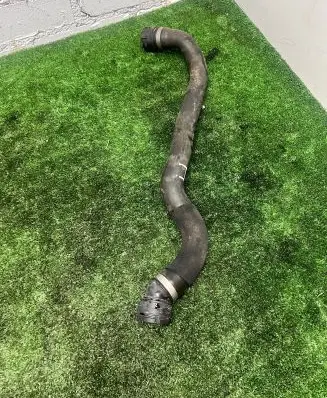 BMW X5 G05 Engine coolant pipe/hose 8742649