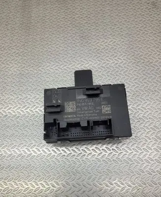 Skoda Yeti (5L) Door control unit/module 7N0959795E