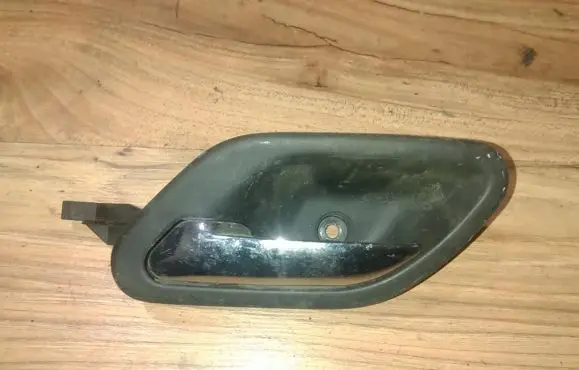 BMW 5 E39 Rear door interior handle 8226049