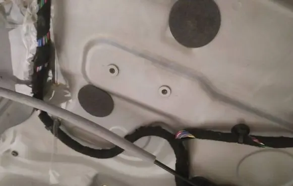 Sliding door window regulator with motor