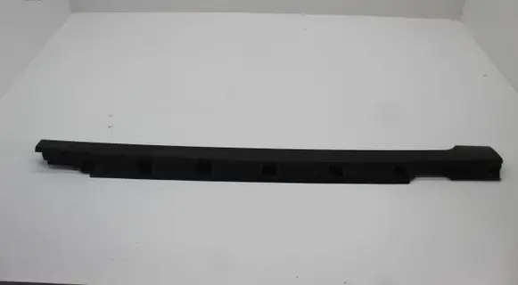 Volkswagen PASSAT B8 Sill 3G0853857