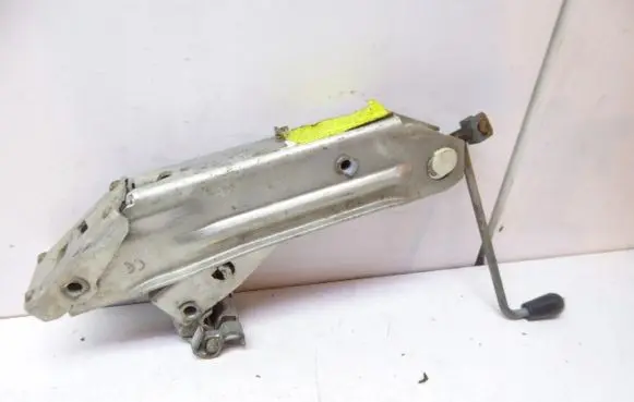Mercedes-Benz A W168 Lift Jack 