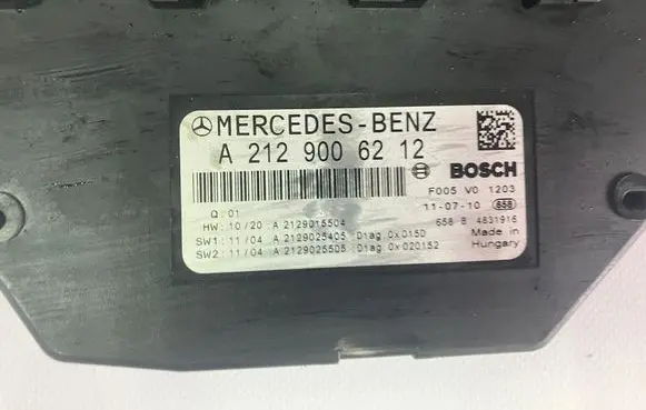 Mercedes-Benz E W212 Rear light relay A2129006112