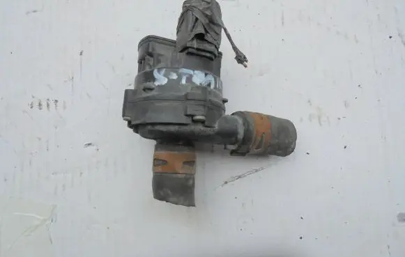 Nissan X-Trail T31 Electric auxiliary coolant/water pump