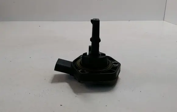 Volkswagen Golf IV Oil level sensor 1J0907660B
