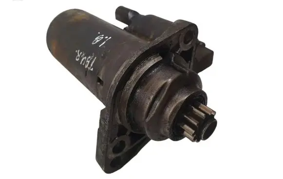 Volkswagen Touran I Starter motor 1005831311 0986020250