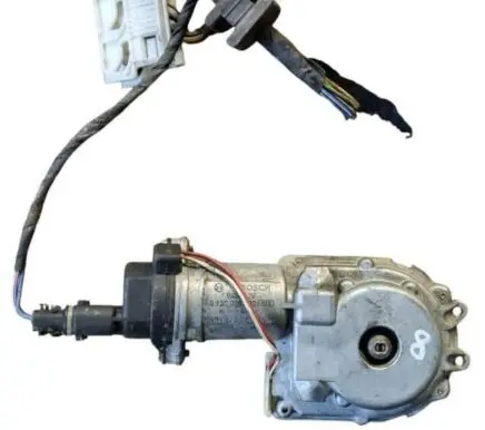 BMW 7 E38 Wiper motor 67528360248 8360248