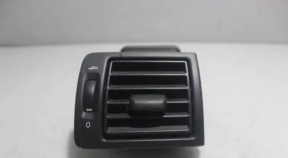 Volvo S40 Dashboard side air vent grill/cover trim