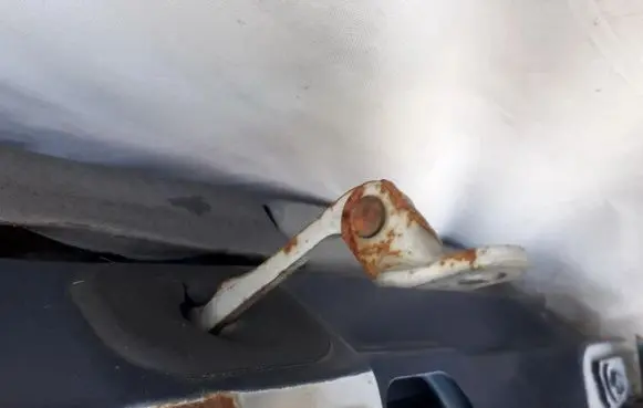 Renault Laguna I Front door check strap stopper 