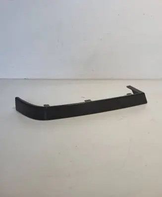 BMW 3 E46 Rear/tail light trim molding 7020079