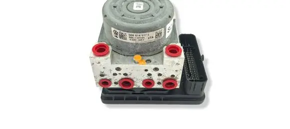 Volkswagen Golf VII ABS Pump 5Q0907379M 5Q0614517L