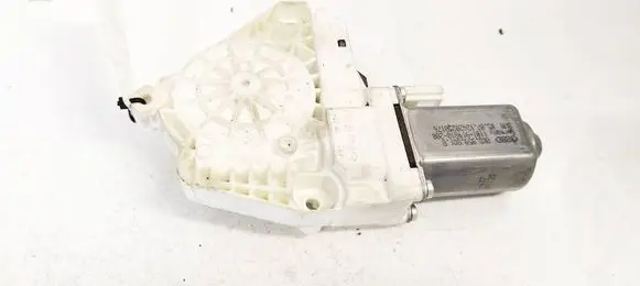Audi A4 S4 B8 8K Front door window regulator motor 8K0959801B